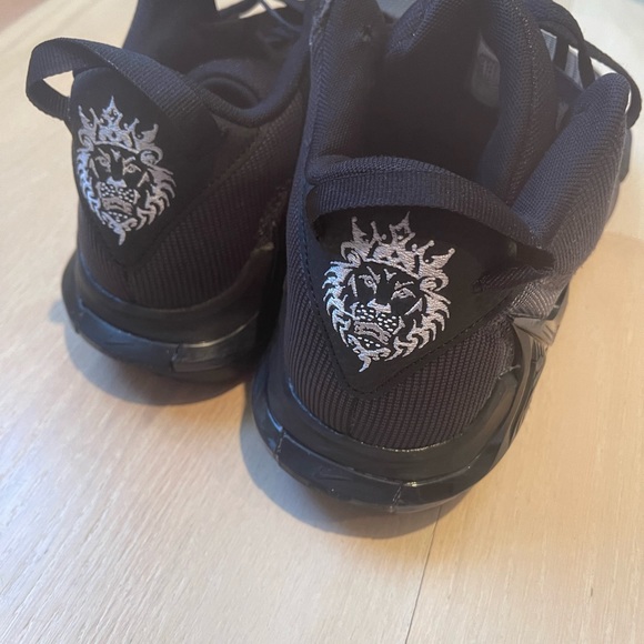 Nike Lebron Witness Vii Basketball Shoe - Picture 9 of 9
